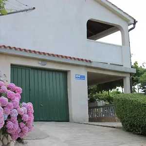Roza Apartmán Lopar